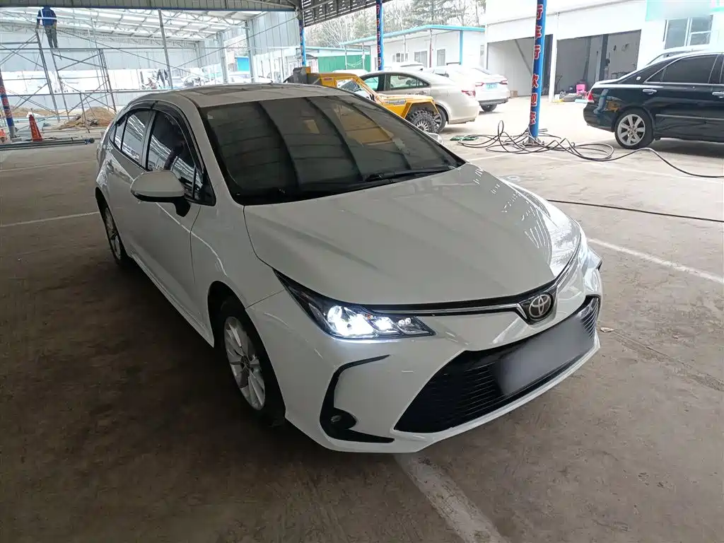 Toyota Corolla 2021 1.2T S-CVT Luxury Edition фото 20