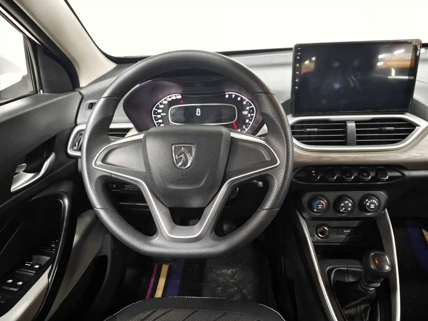 Baojun 510 2021 2021 1.5L Manual Dynamic Edition
