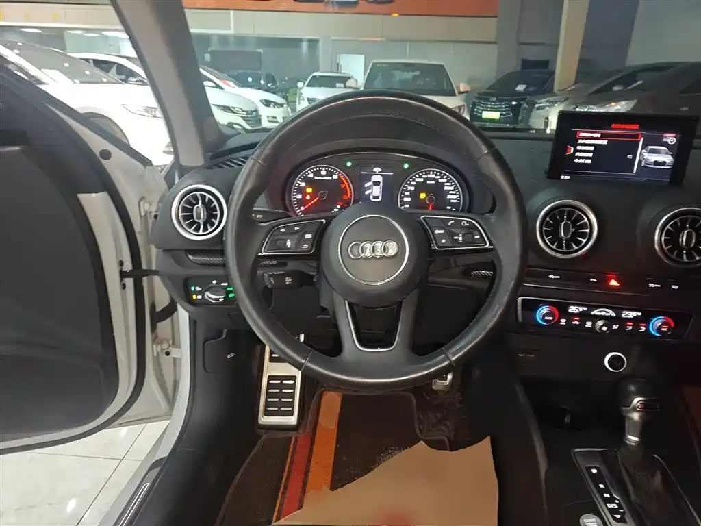 Audi A3 2020 Limousine 35 TFSI Trend China VI фото 8