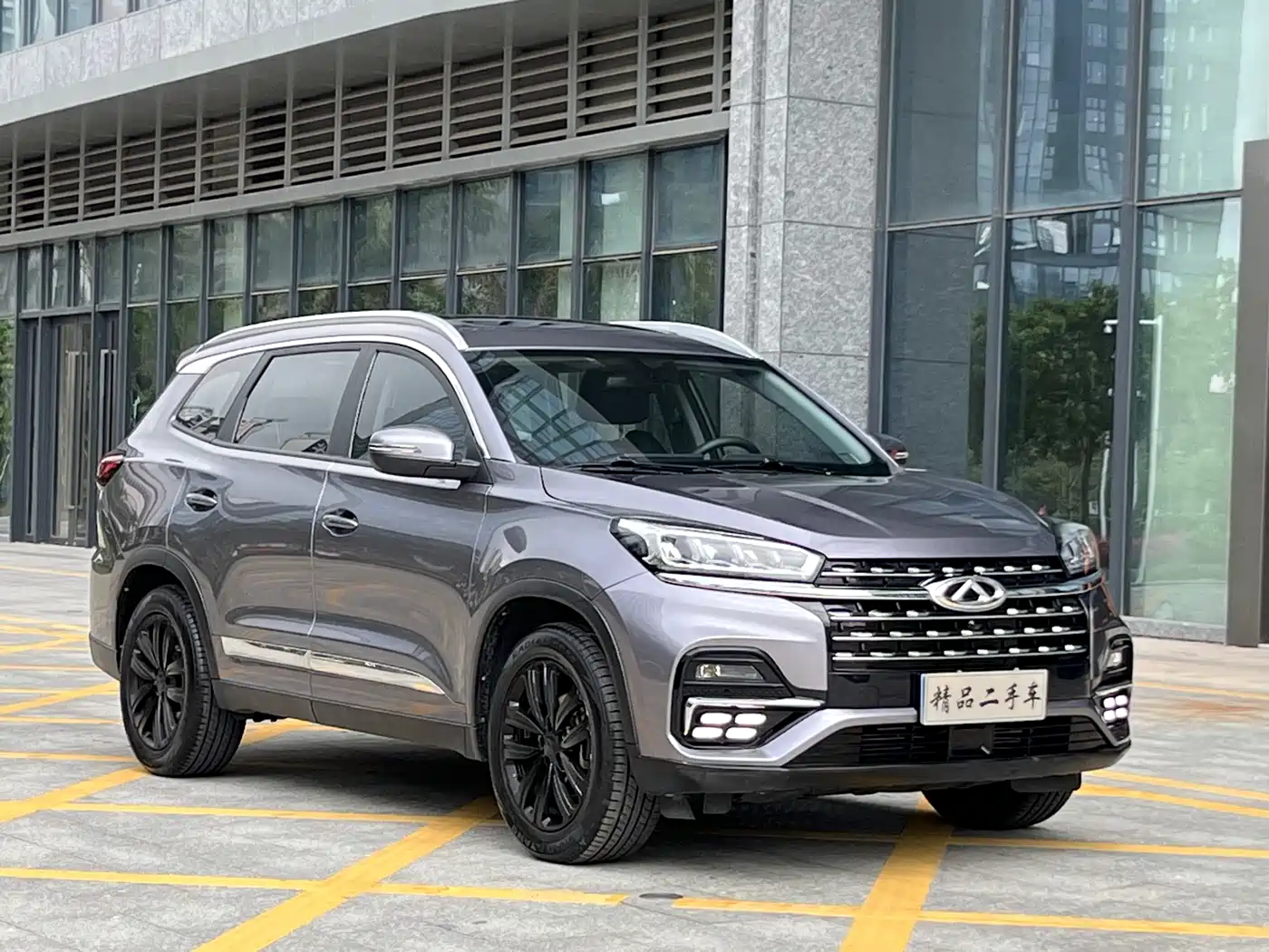 CHERY TIGGO 8