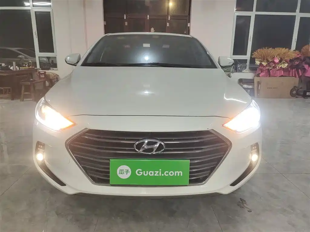 Hyundai Elantra 2016 Model 1.6L Automatic Smart Elite фото 3
