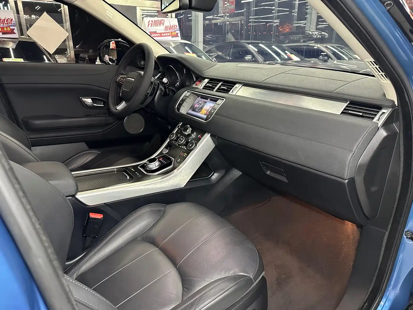 Фото 9 - Land Rover Range Rover Evoque