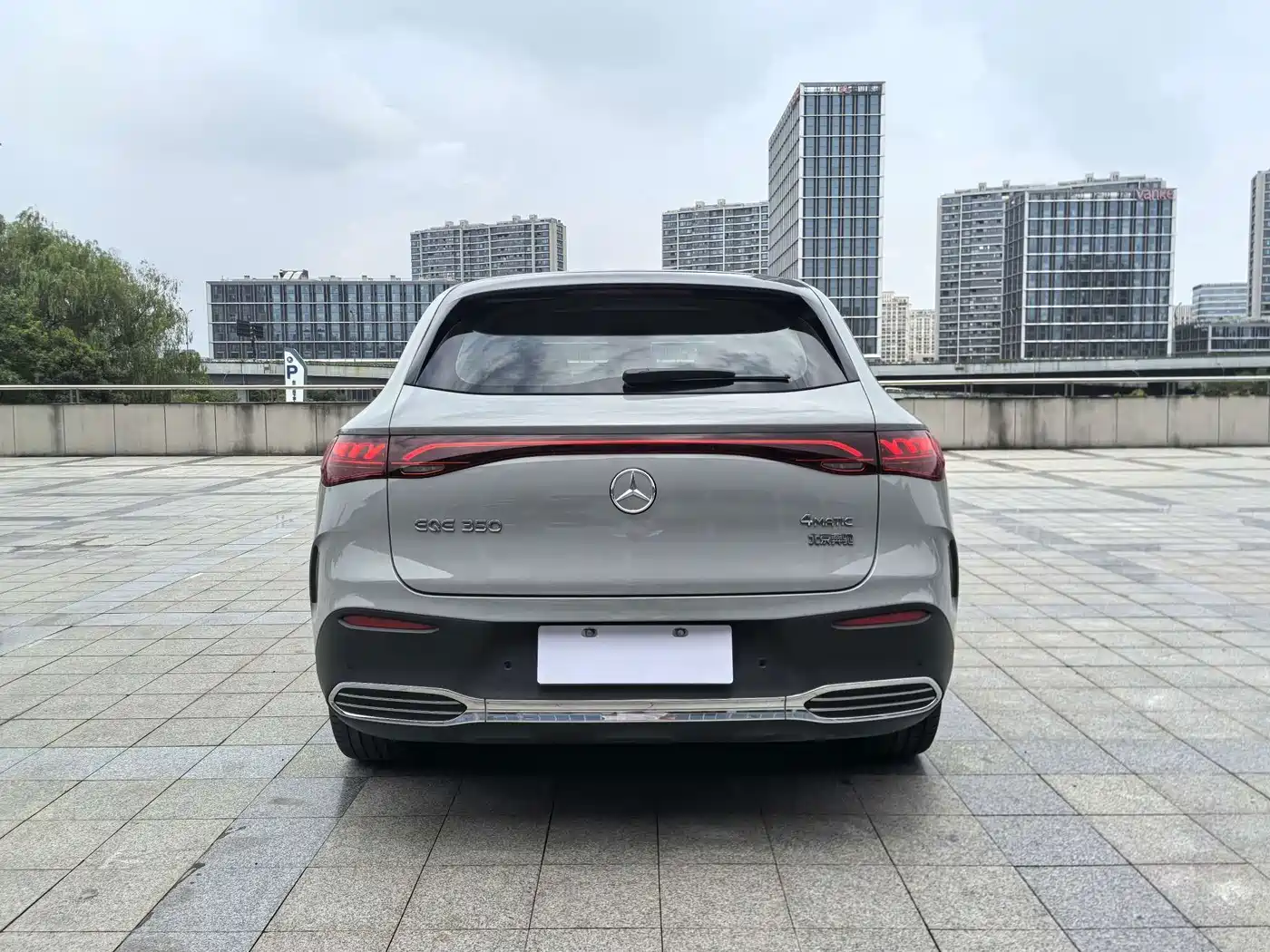 Mercedes-Benz EQE SUV 2023 2023 350 4MATIC Luxury Edition