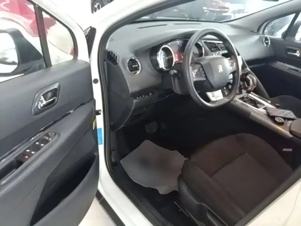 Peugeot 3008 2017 2016 1.6THP Automatic Classic Edition