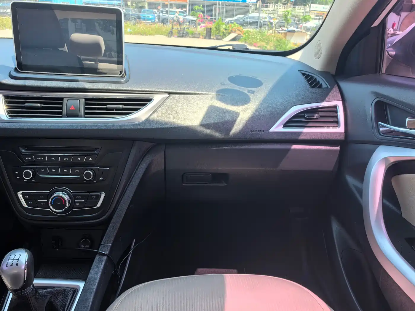 Changan Yuexiang V7 2017 2016 1.6L Manual Le Xiang (China IV)