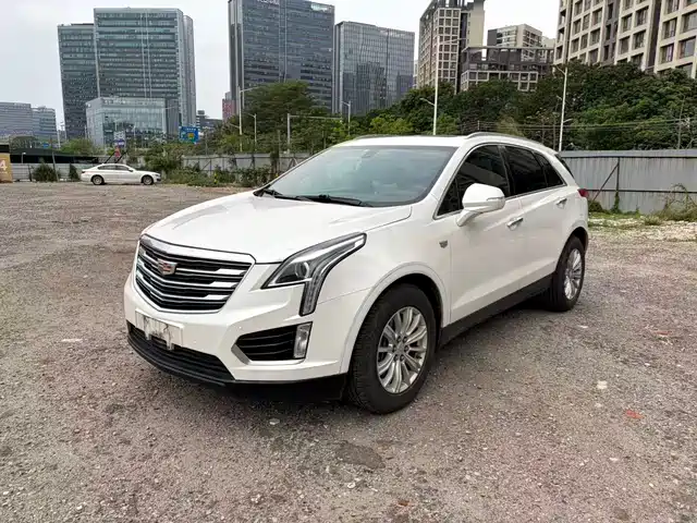CADILLAC XT5