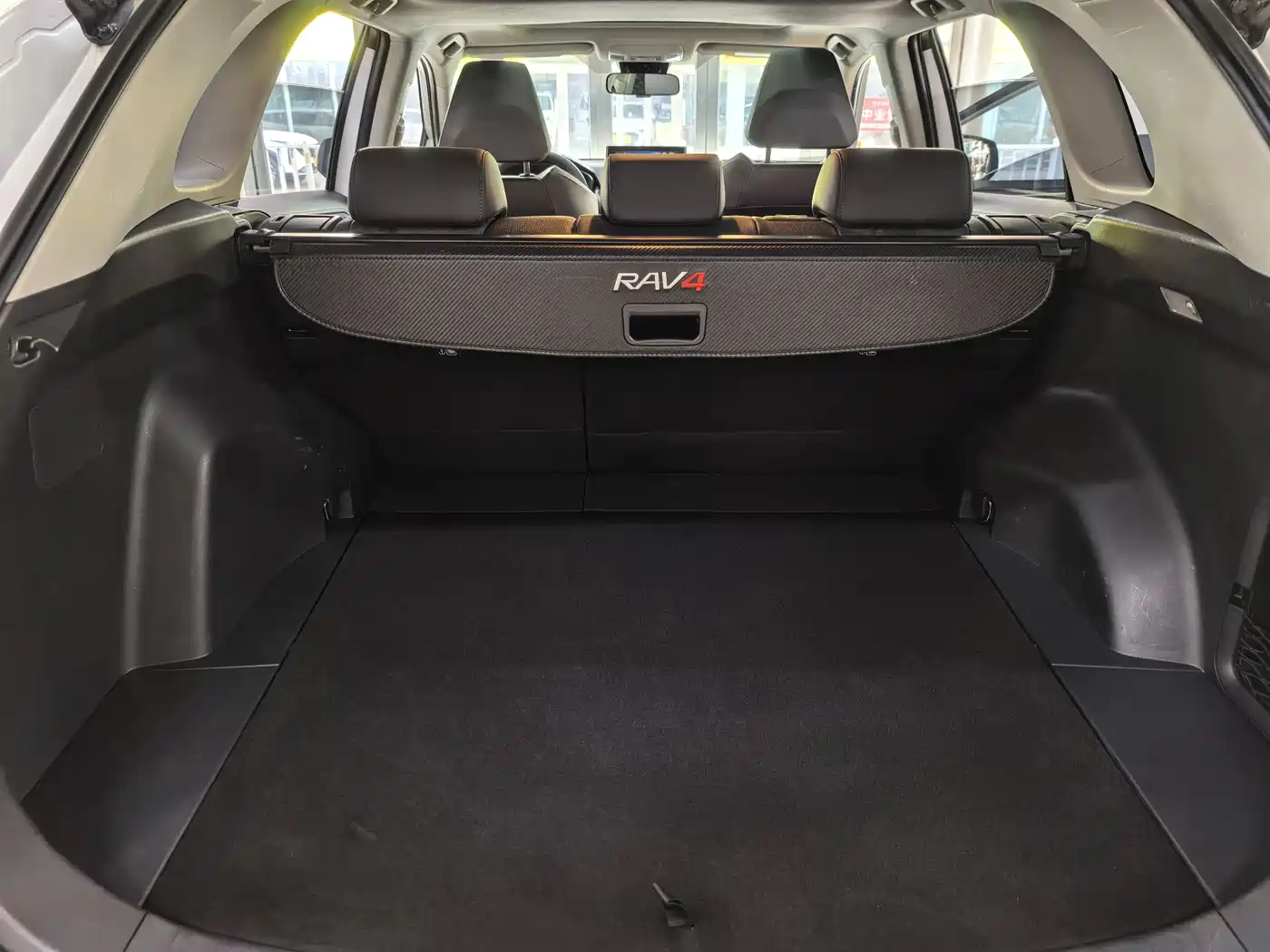Toyota RAV4 Rongfang 2022 2.0L CVT 4WD Premium Edition фото 15