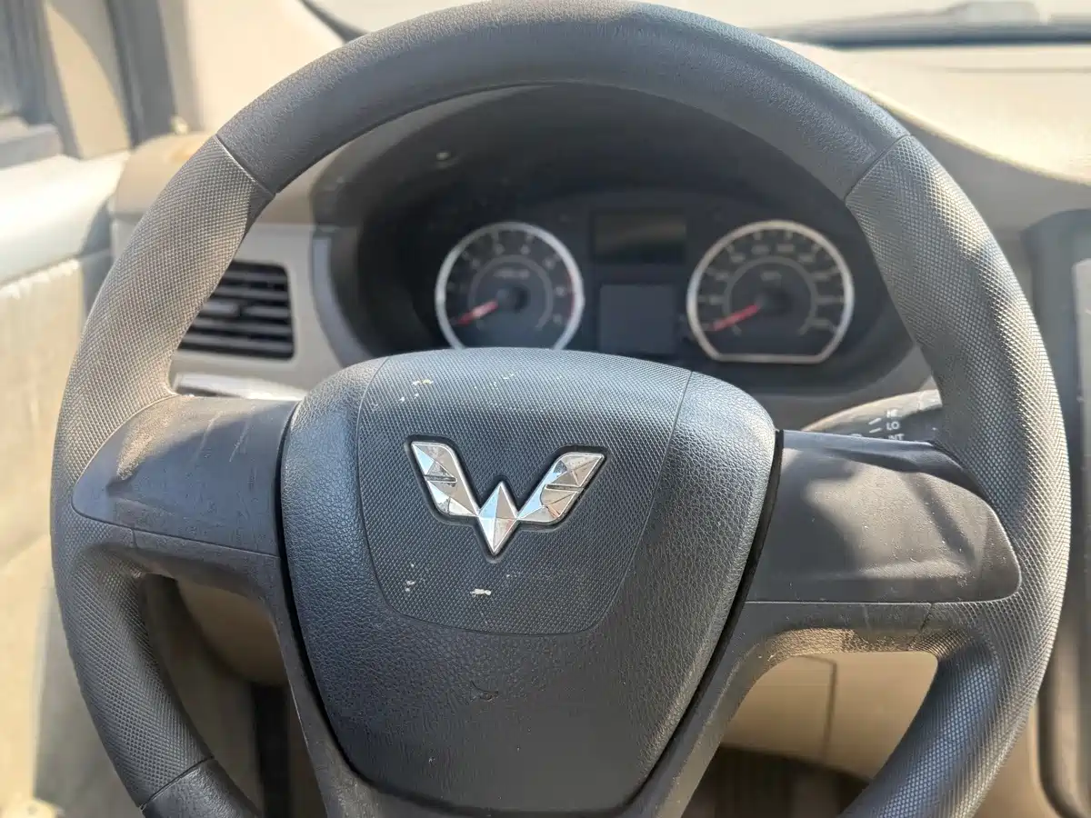 Wuling Motors Wuling Rongguang V 2016 2016 1.5L Utility Model