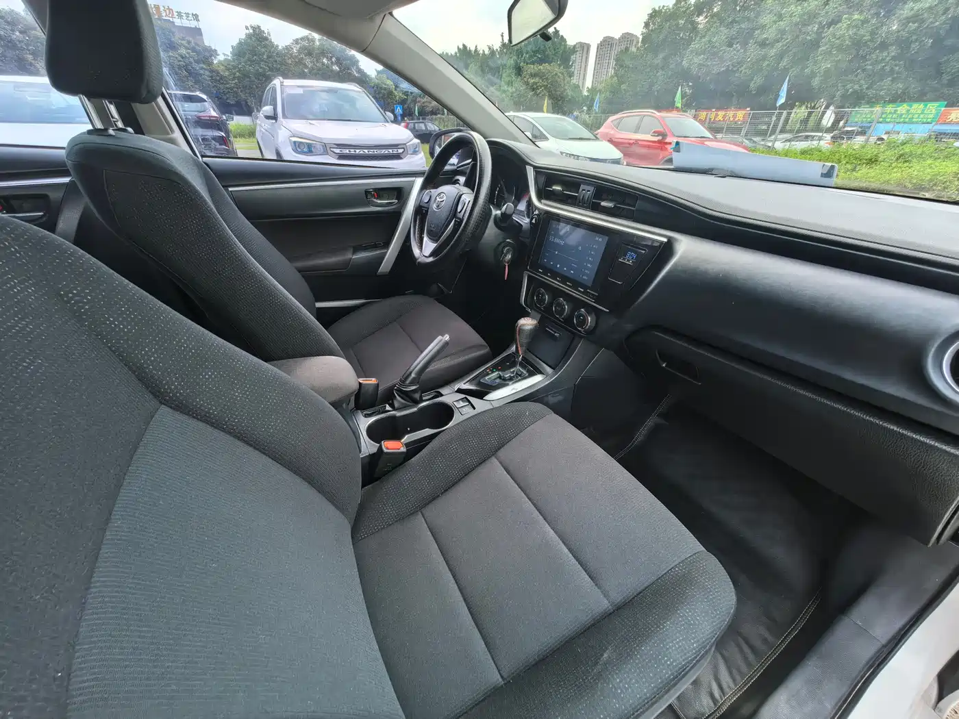 Toyota Corolla 2017 Facelift 1.2T S-CVT GL-i фото 9