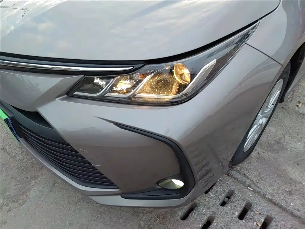 Toyota Corolla 2021 Hybrid 1.8L E-CVT Pioneer Edition фото 19
