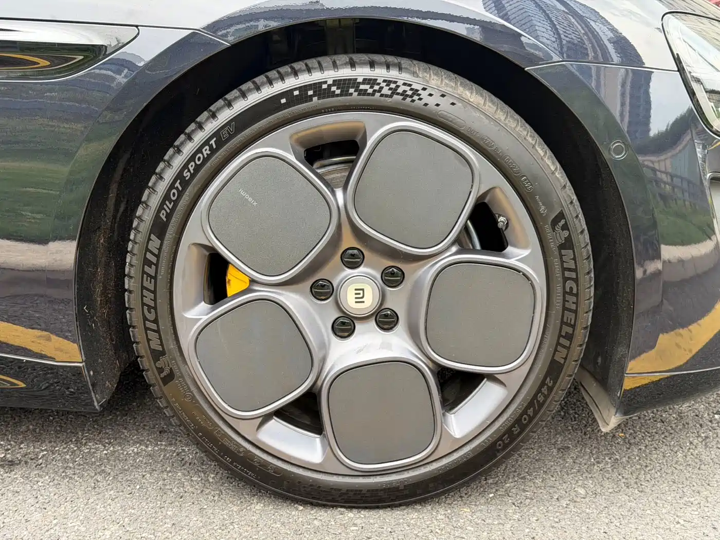 XIAOMI CAR XIAOMI SU7