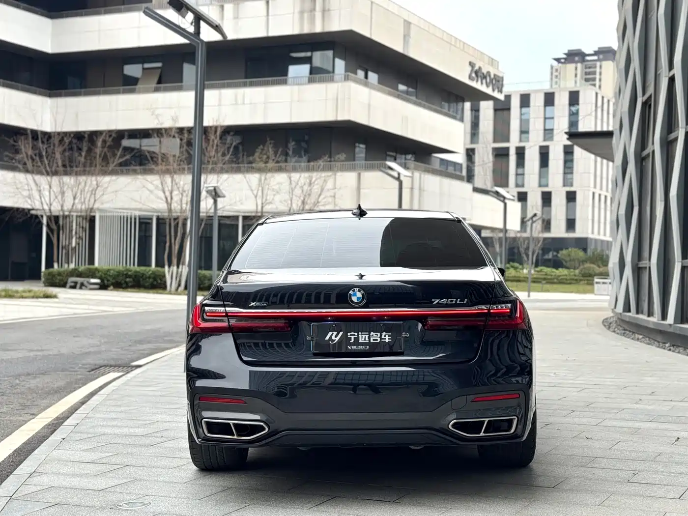 BMW 7 Series 2019 Facelift 740Li Leading M Sport Package фото 24