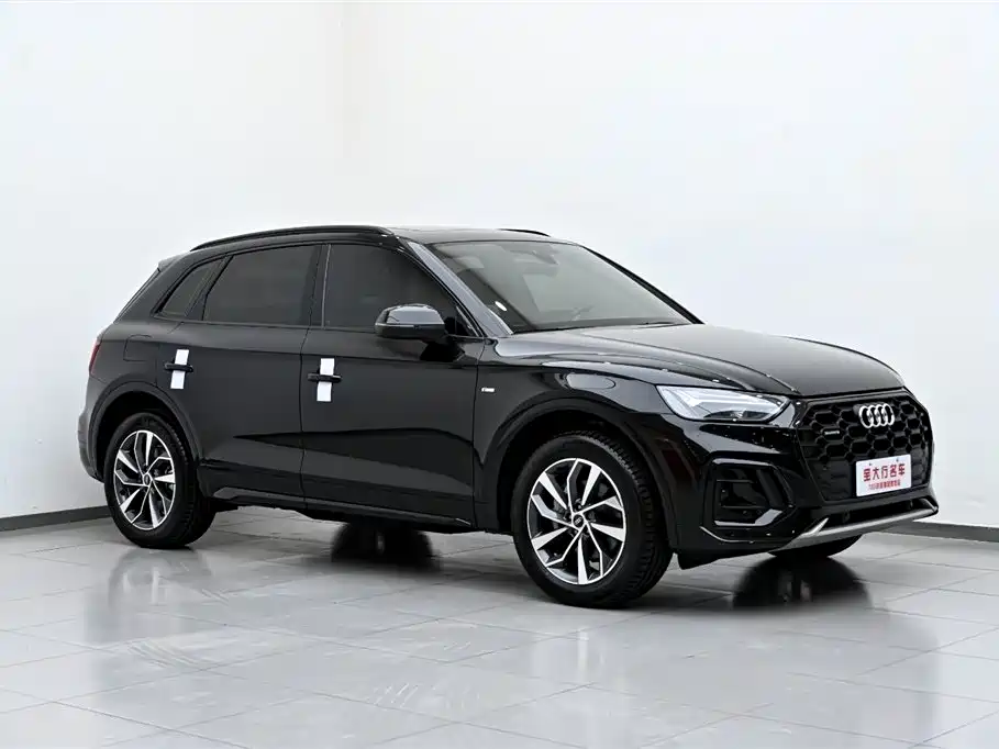 Audi Q5L 2023 40T Luxury Dynamic фото 4