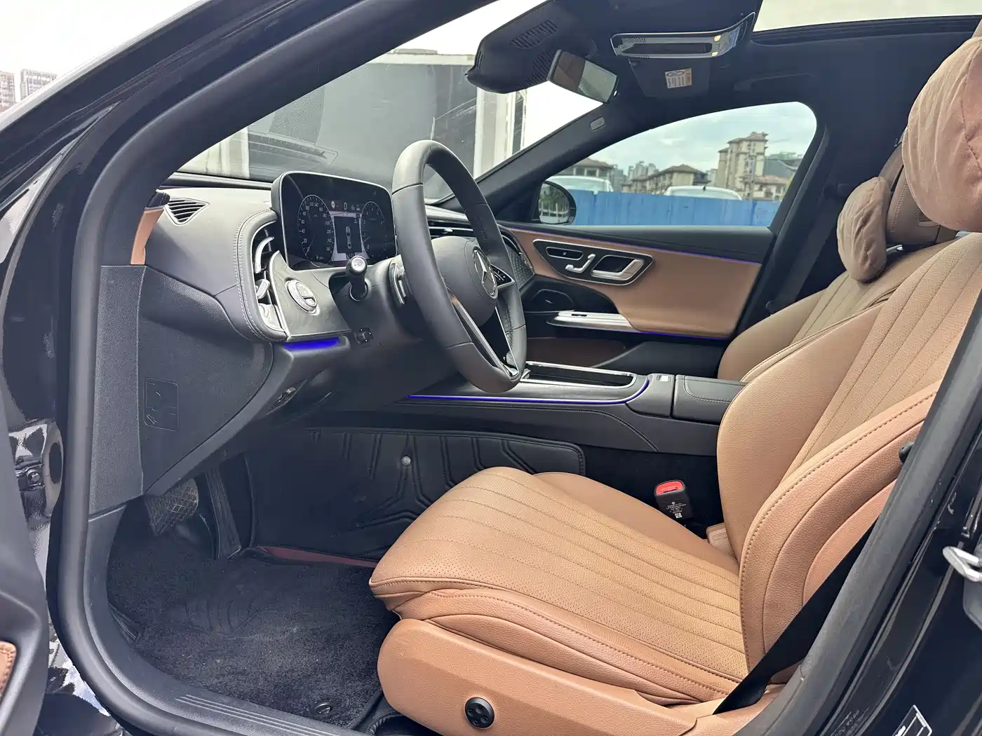 Mercedes-Benz E-Class 2025 E 300 L Fashion фото 13