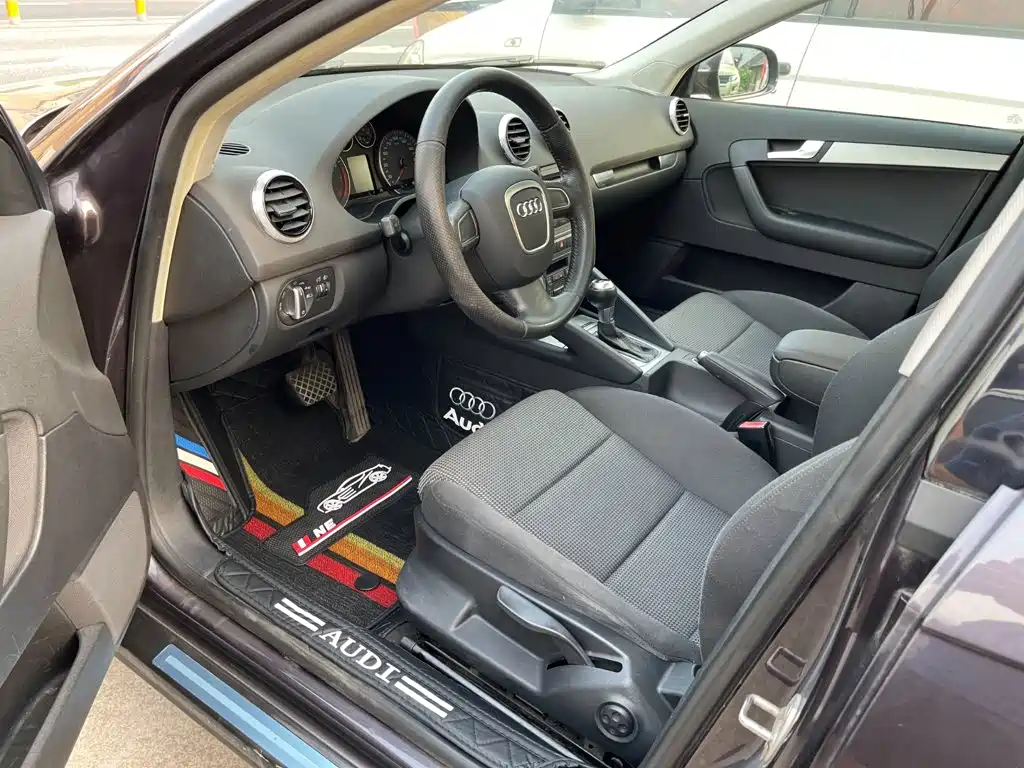Фото 4 - Audi A3 (Import)