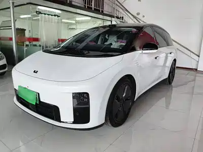 Li Auto i8