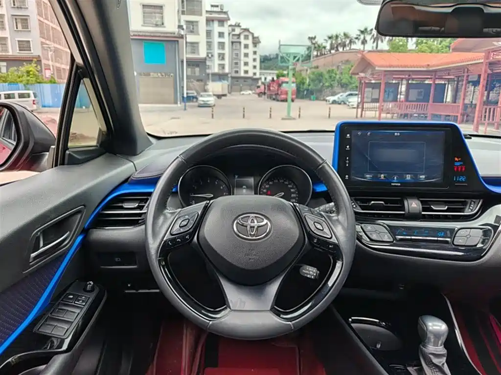 Toyota IZOA 2020 2.0L Yi Chi Edition фото 8