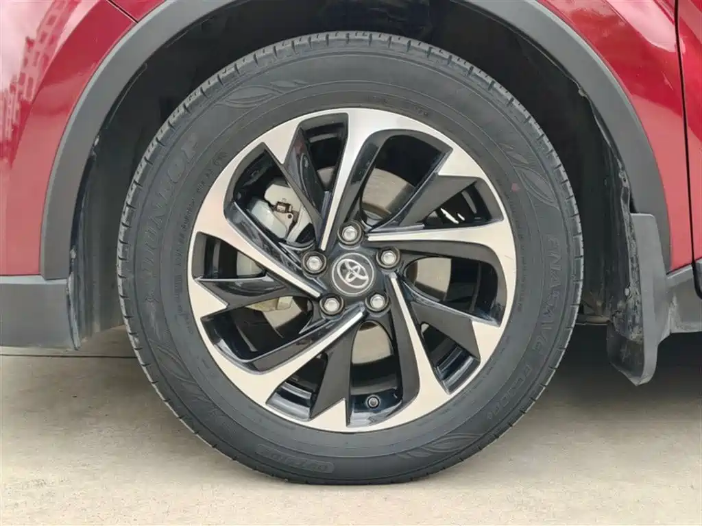 Toyota IZOA 2020 2.0L Yi Chi Edition фото 23