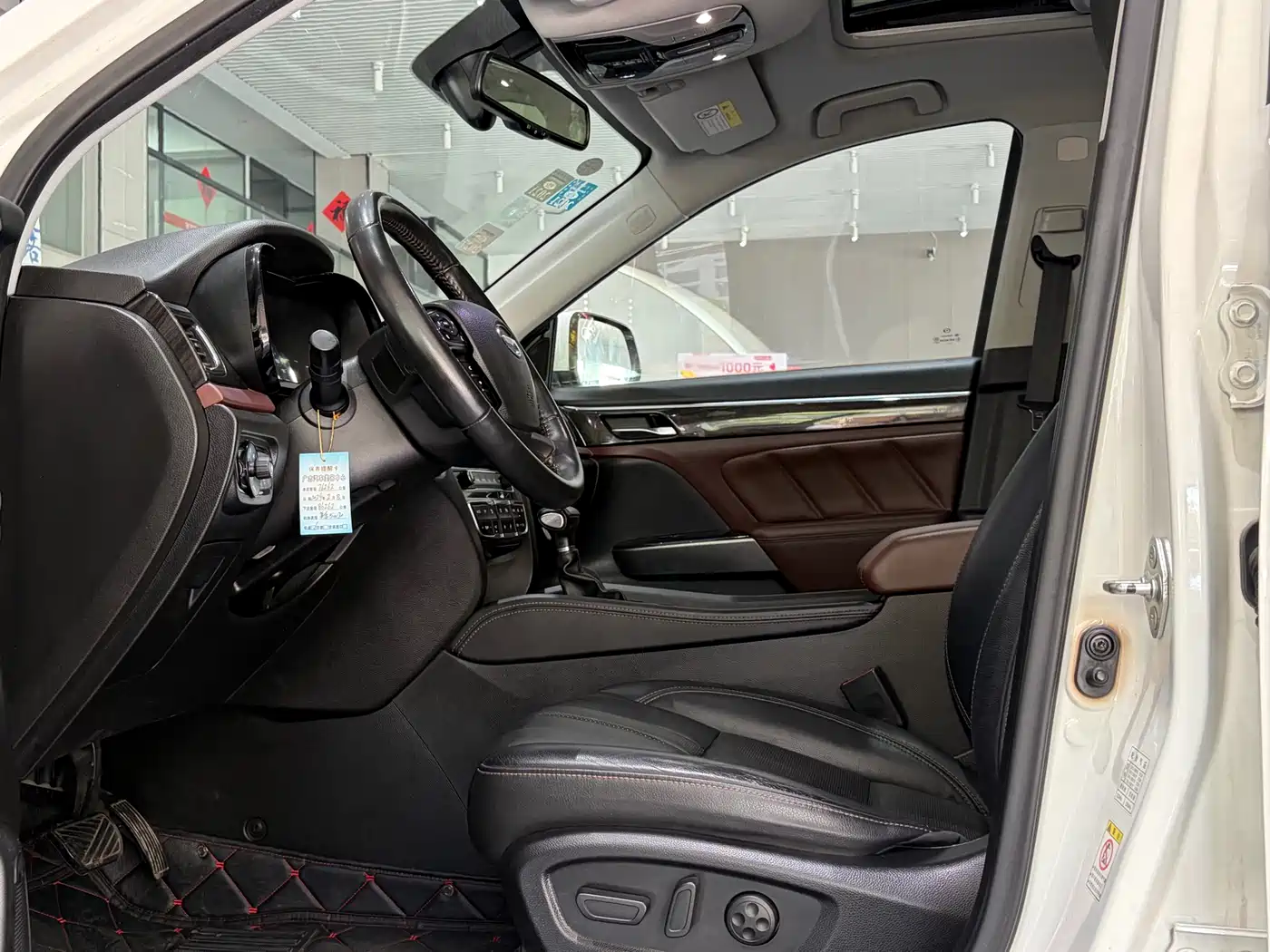 GAC Trumpchi Trumpchi GS8 2017 320T 2WD Luxury Edition (7-Seater) фото 5