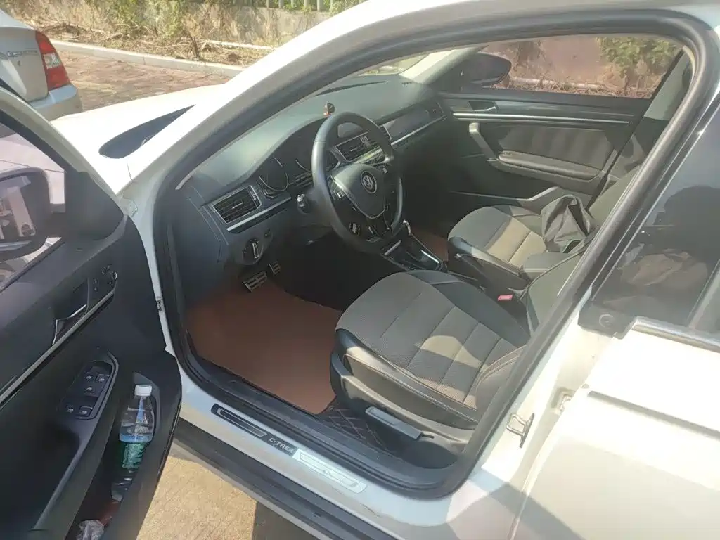 Volkswagen C-TREK 2018 2018 1.5L Automatic Comfort