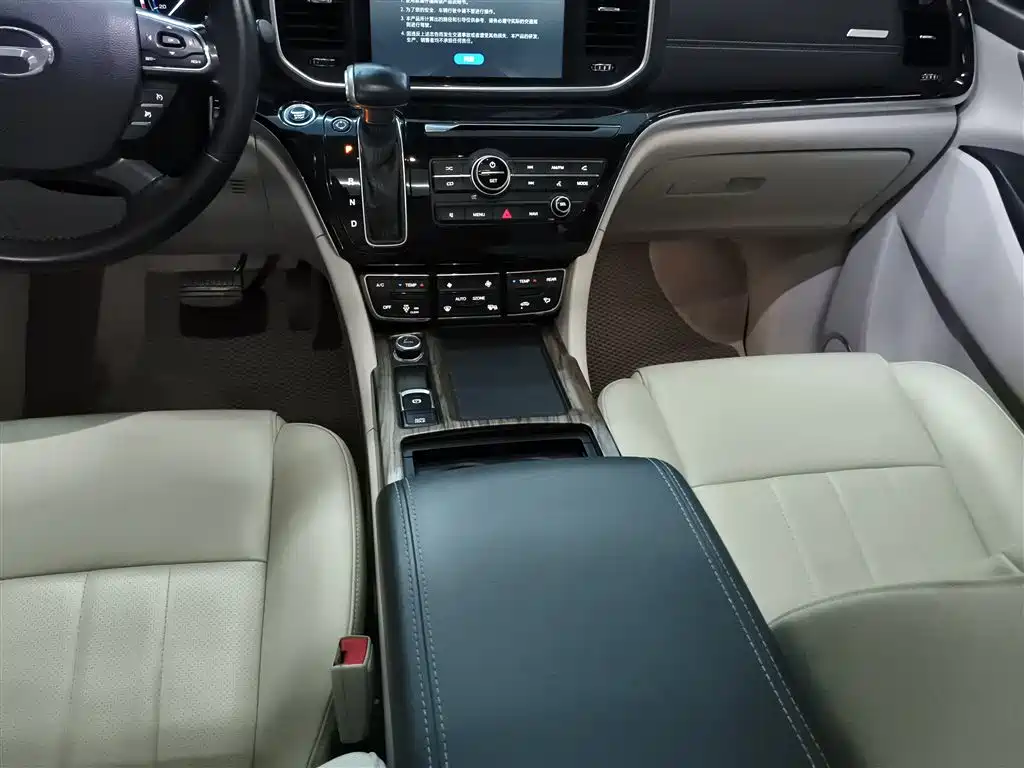 GAC Trumpchi Trumpchi M8 2018 320T Premium Edition фото 14