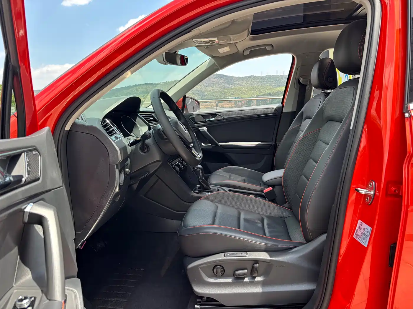 Volkswagen Tiguan L 2017 380TSI Automatic 4WD Ultimate Flagship Edition фото 12