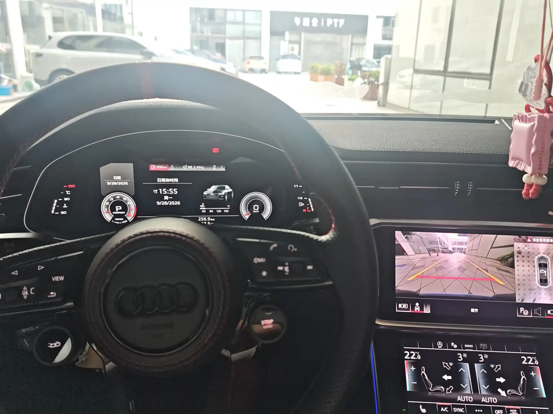 Фото 14 - Audi A7L