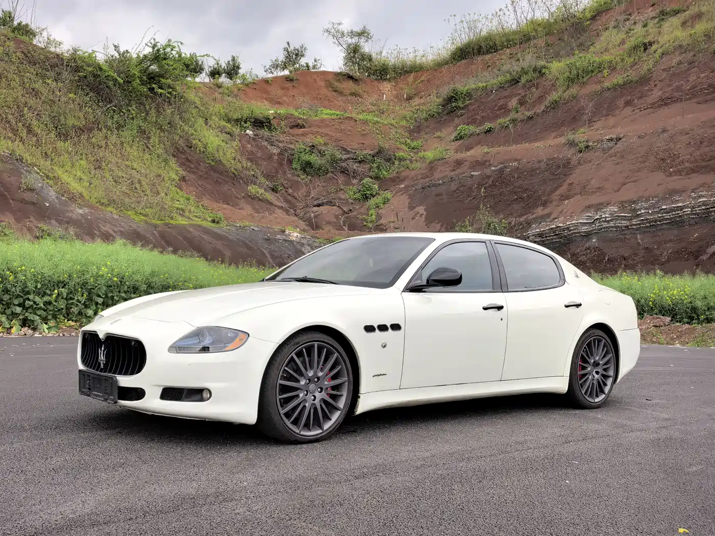Maserati Quattroporte 2012 2010 4.7L Sport Edition