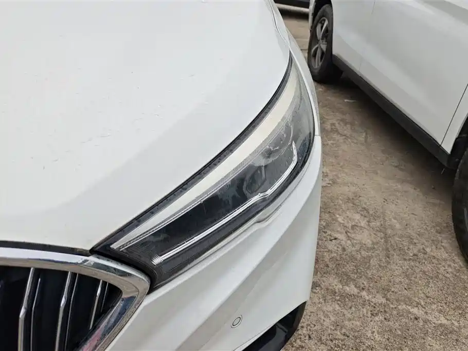 Hongqi H5 2018 30TD Smart Connected Dynamic Edition фото 5