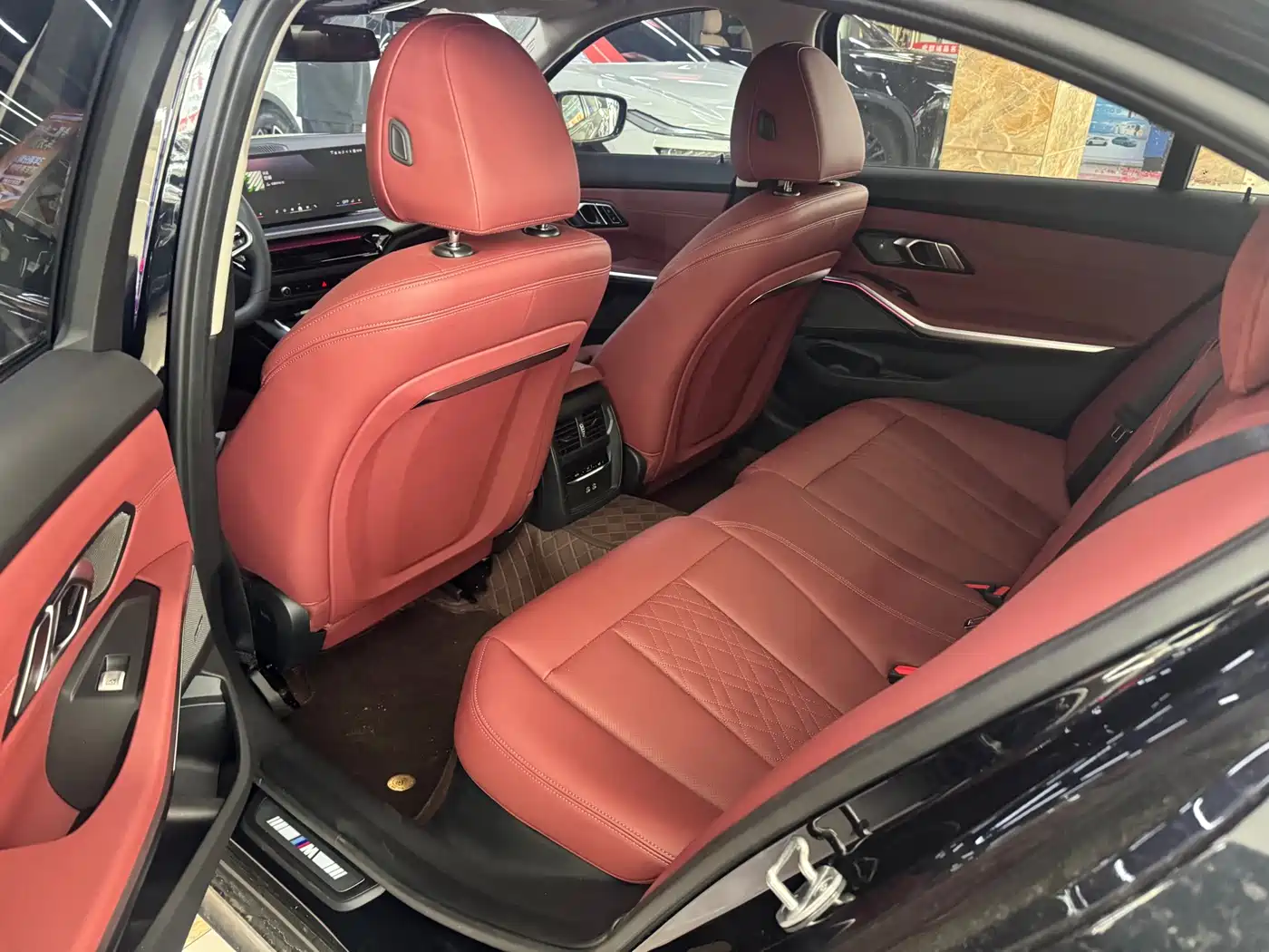BMW 3 Series 2026 2026 330Li M Sport Shadowline Package
