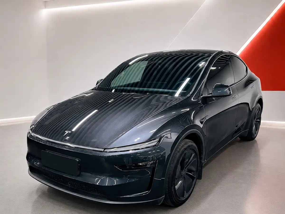 Tesla Model Y 2026
