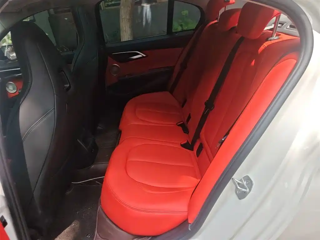 BMW 1 Series 2022 125i M Sport Shadow Edition фото 17