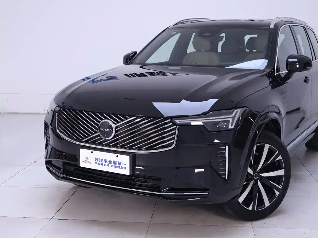 Volvo XC90 2025 2025 Facelift B6 Smart Elegance Luxury 6-seater