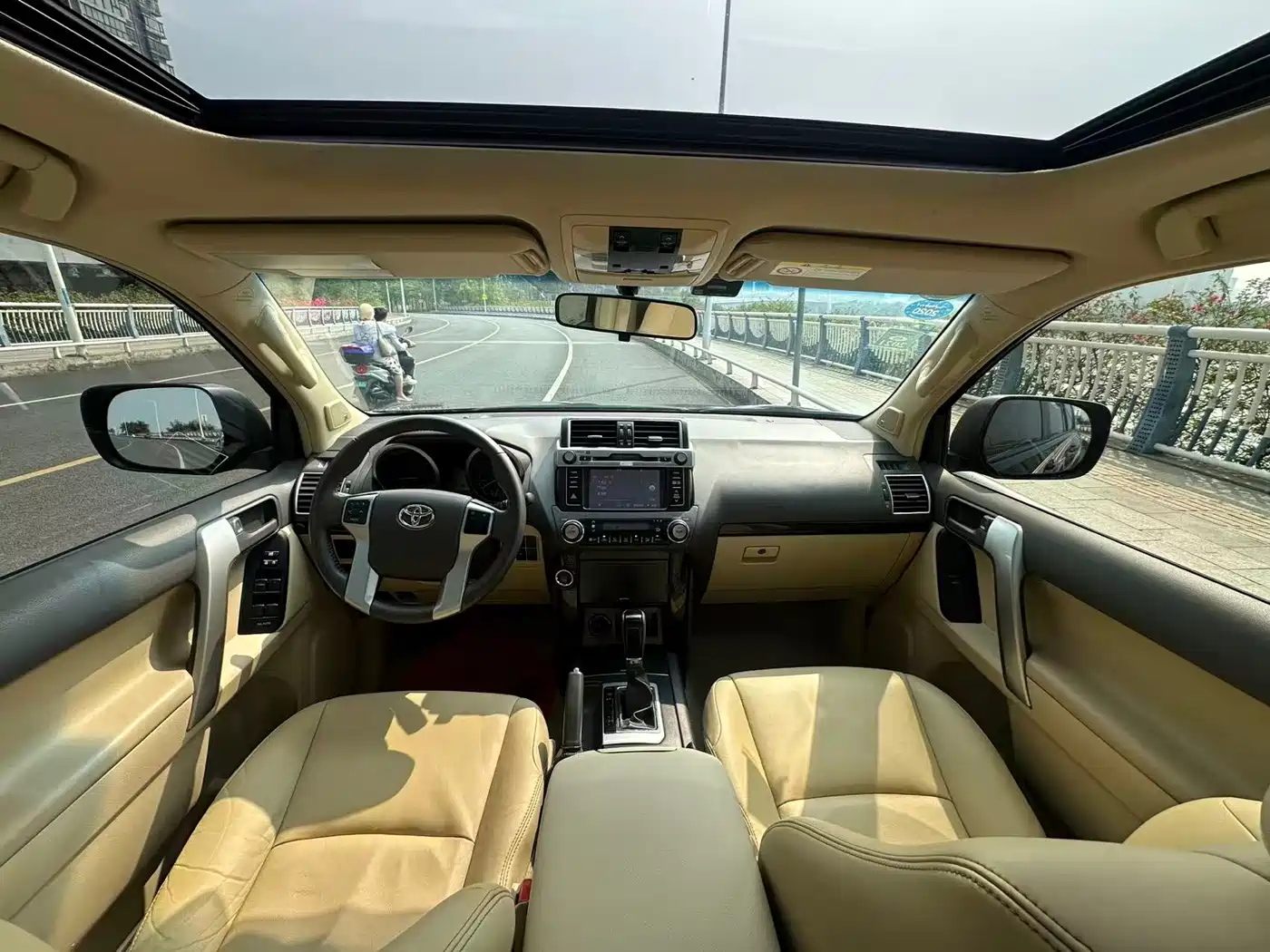Toyota Prado 2016 2.7L Auto Luxury Edition фото 16