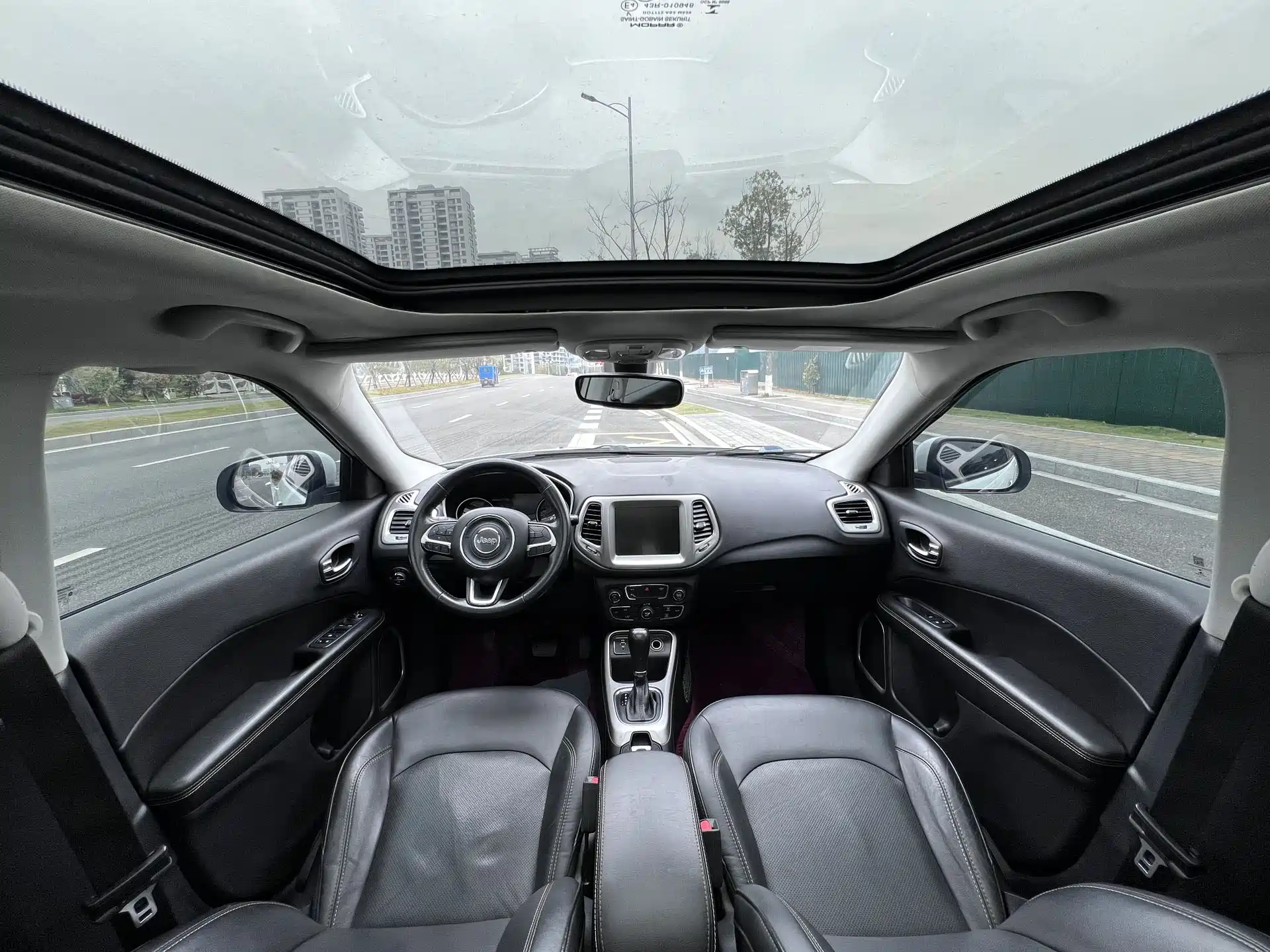 Фото 7 - Jeep Compass