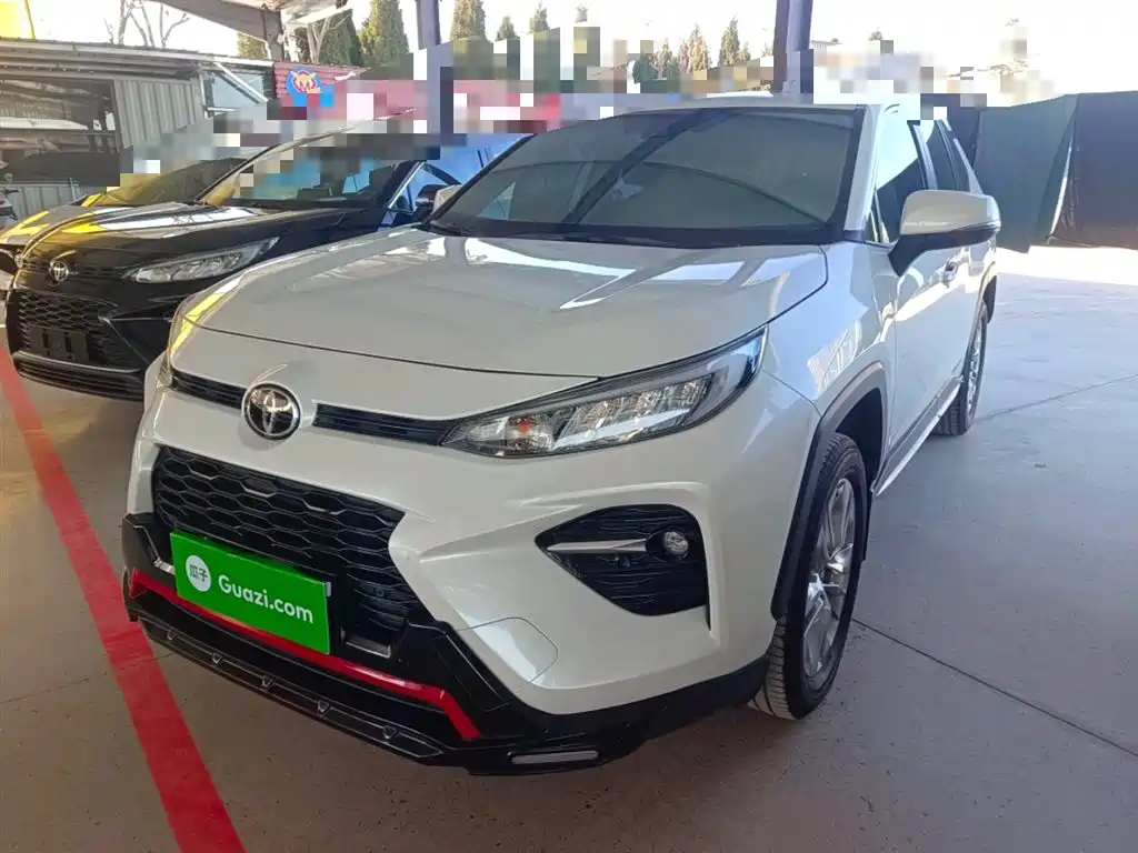 Toyota Wildlander 2020 2.0L CVT 2WD Luxury Edition фото 2