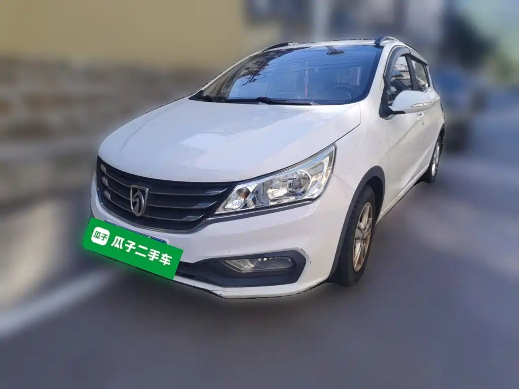 Baojun 310 2017 2016 1.2L Manual Luxury Type