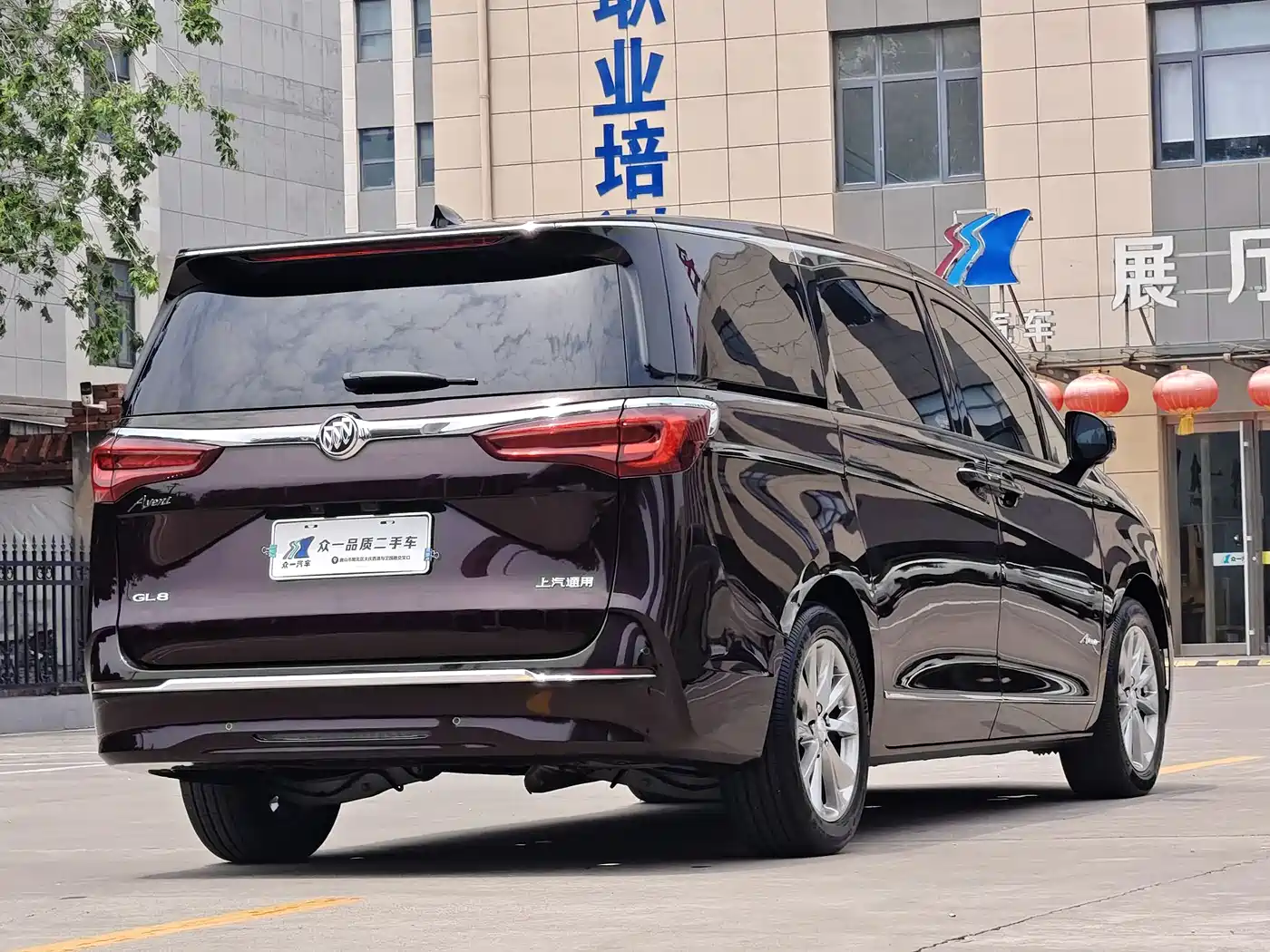 Buick GL8 2022 Avenir Avia 6-Seater Virtue Edition фото 7