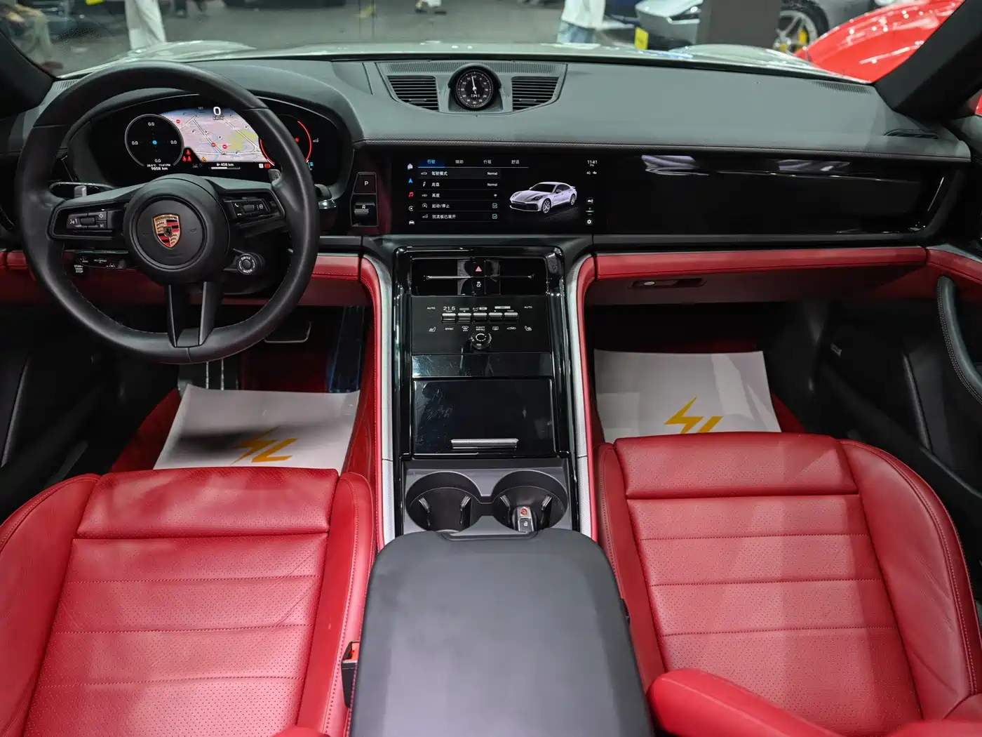 Porsche Panamera 2024 Panamera 4 Executive Long Wheelbase 2.9T фото 10