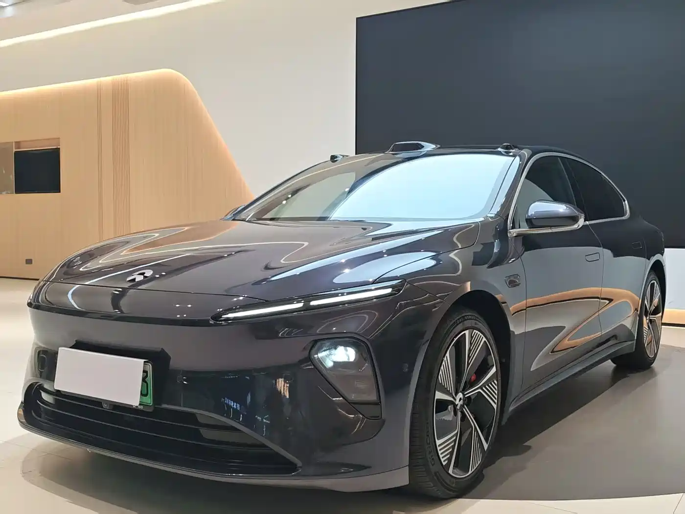 NIO NIO ET7