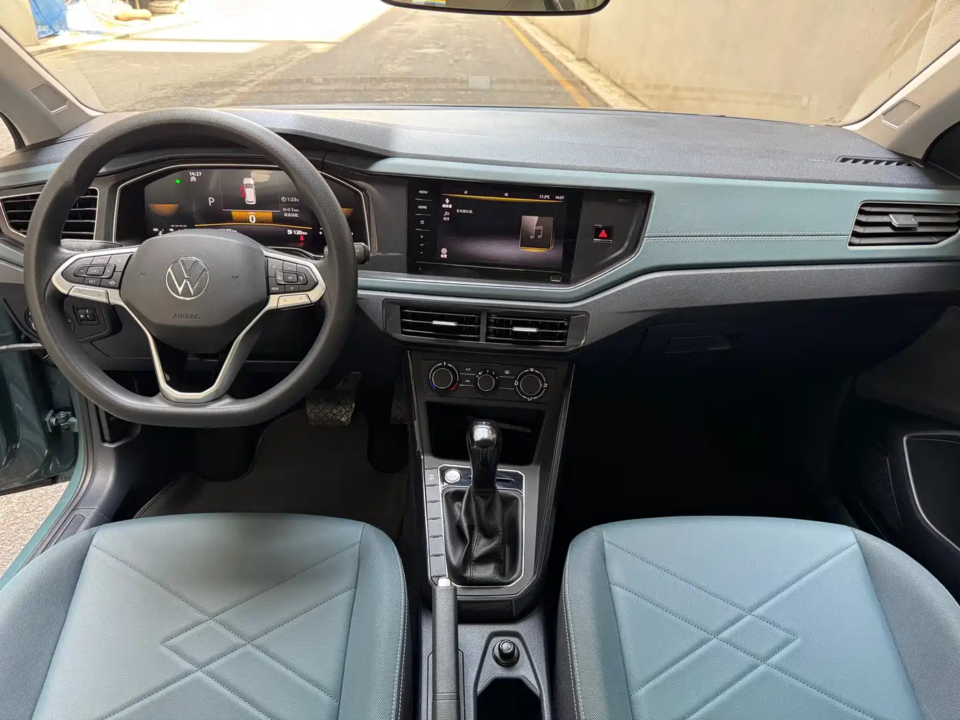 Volkswagen Lavida 2023 New Trend 1.5L Auto Aspiration Edition фото 8