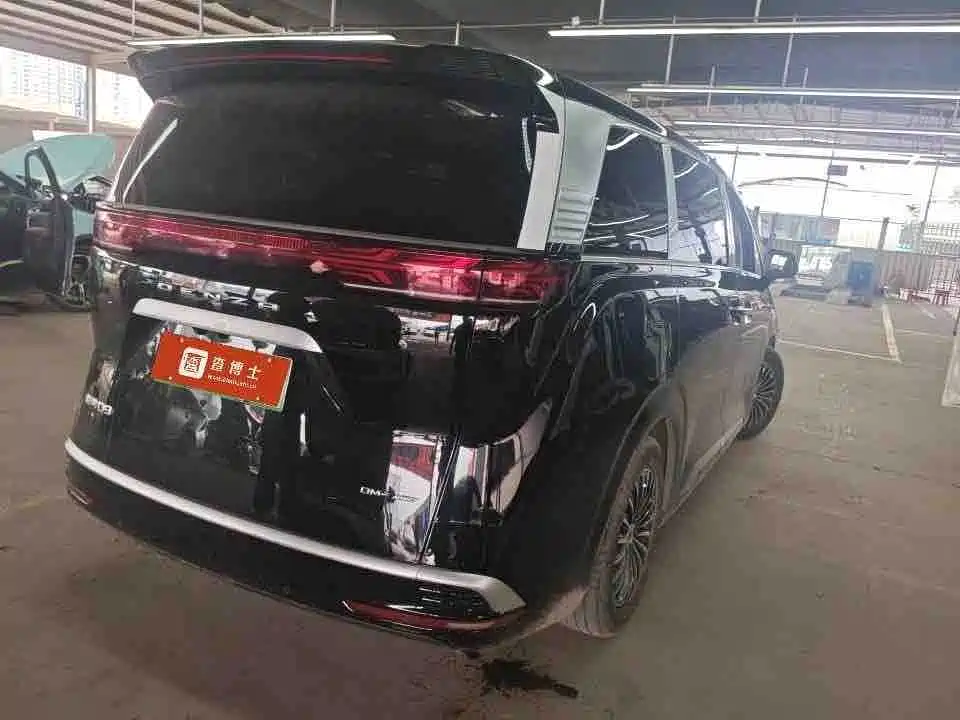 2026 Denza D9