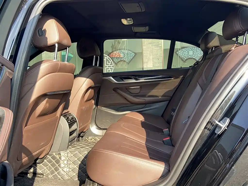 BMW 5 Series 2020 525Li M Sport Package фото 12