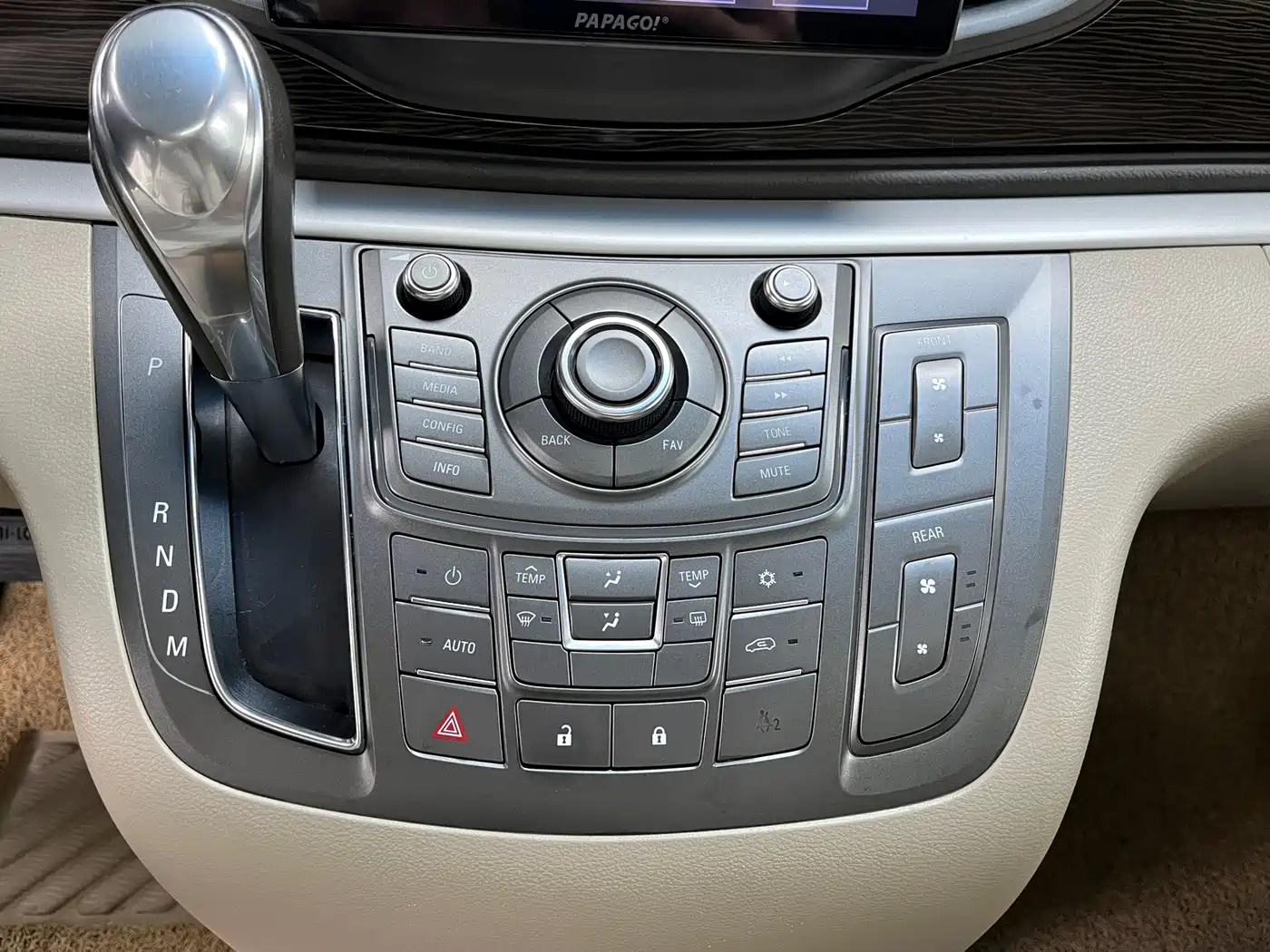 Buick GL8 2013 2.4L CT Luxury Business Comfort Edition фото 14