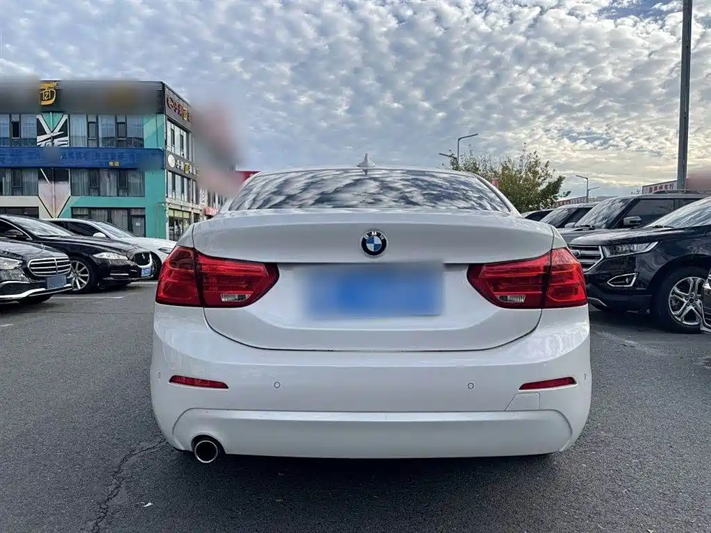 BMW 1 Series 2018 Facelift 118i Fashion фото 11