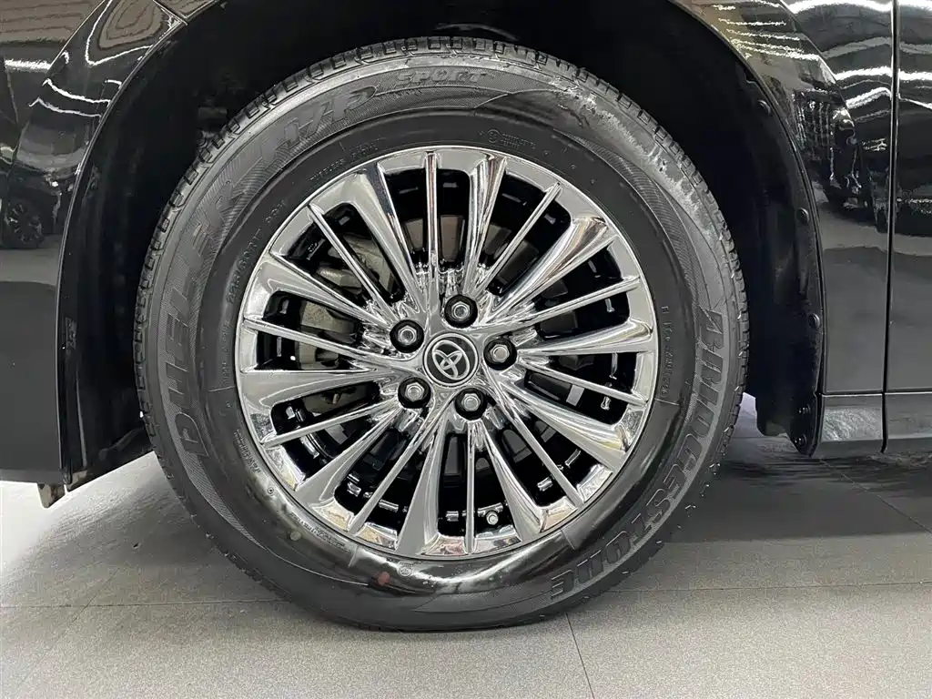 Toyota Alphard 2019 Hybrid 2.5L Premium Edition фото 15
