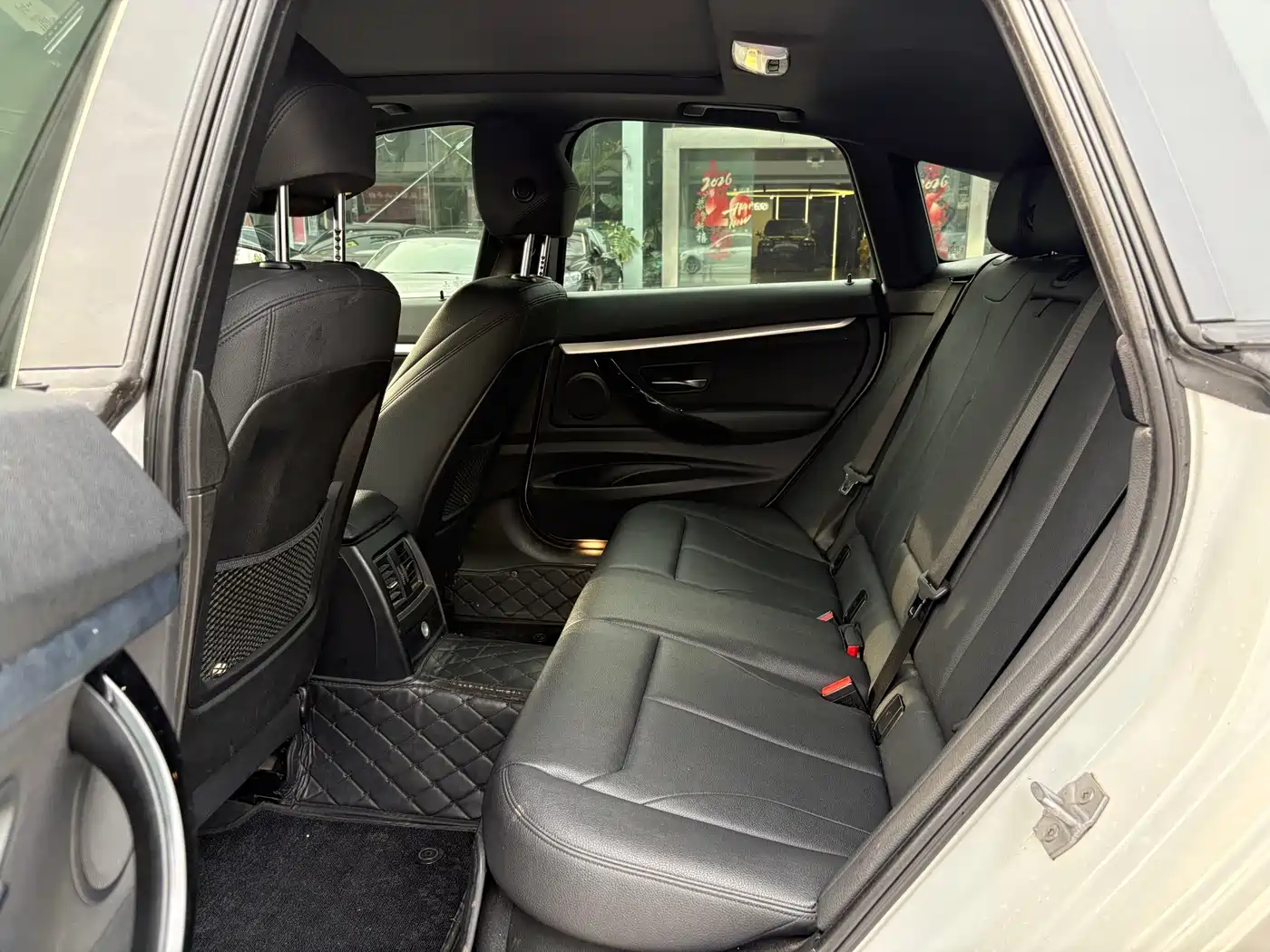 BMW 3 Series GT 2020 320i M Sport Package фото 12