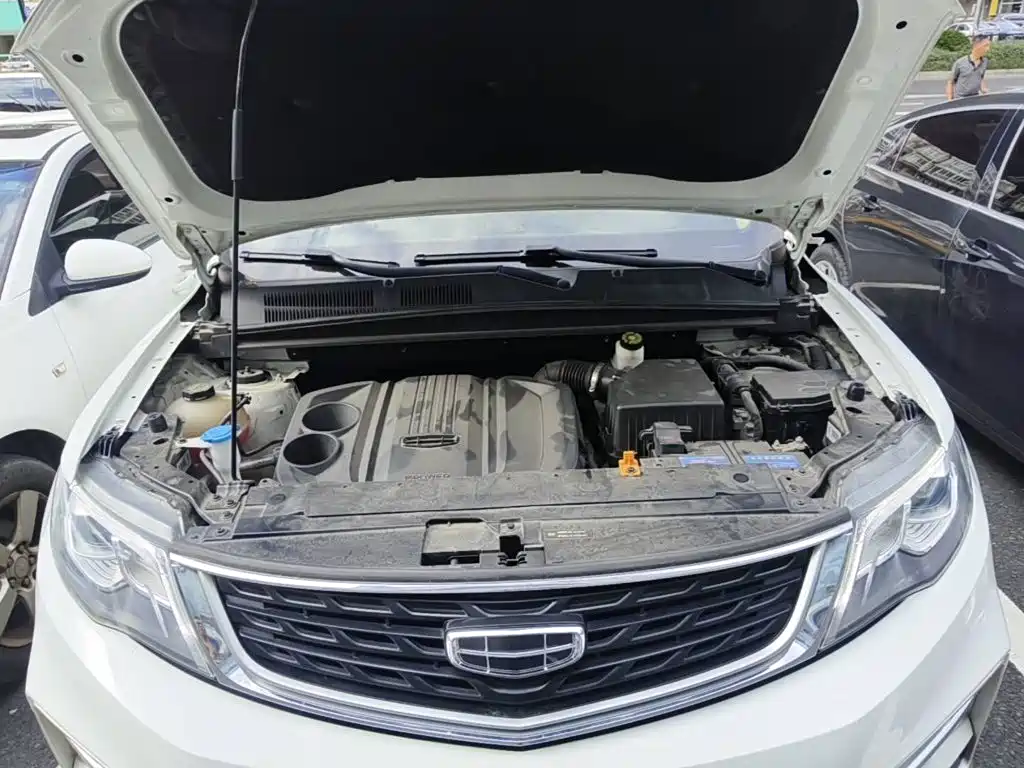 Фото 3 - Geely Boyue