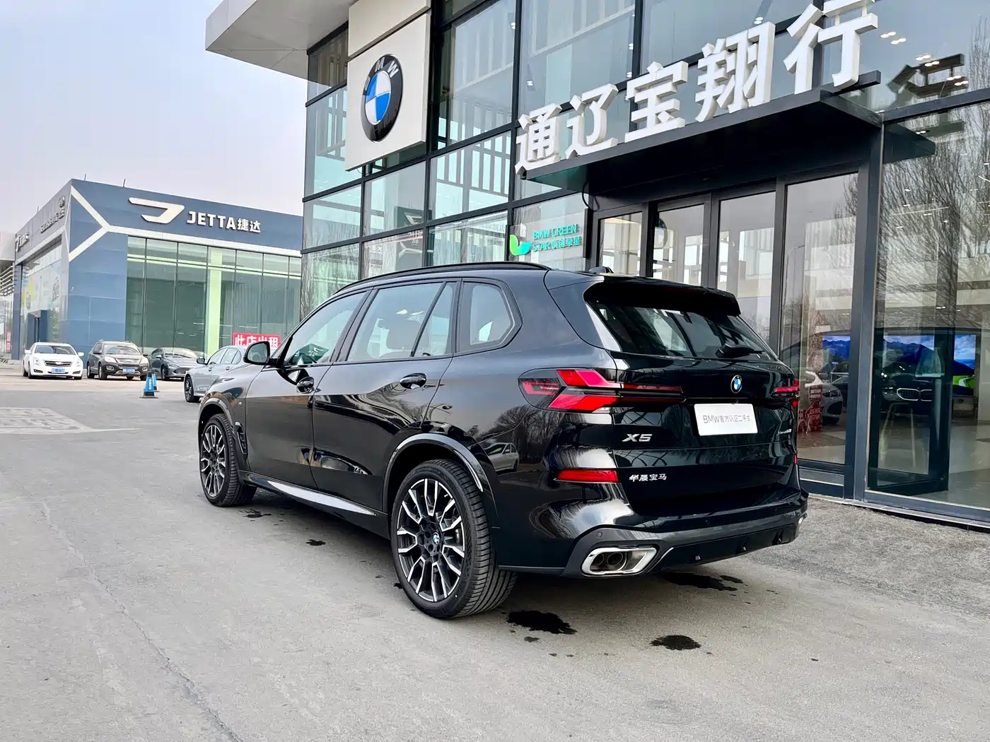 BMW X5 2025 Model xDrive 40Li M Sport Blackout Package фото 9