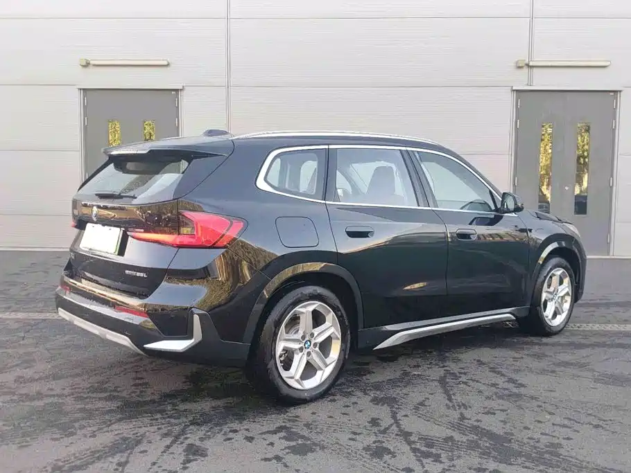 2026 BMW iX1